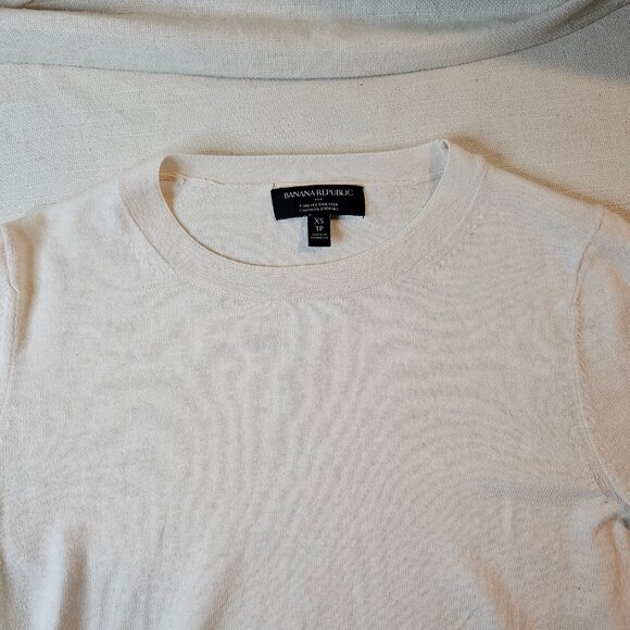Banana Republic Women's Crew-Neck Forever Sweater - Size XS - Picture 3 of 6